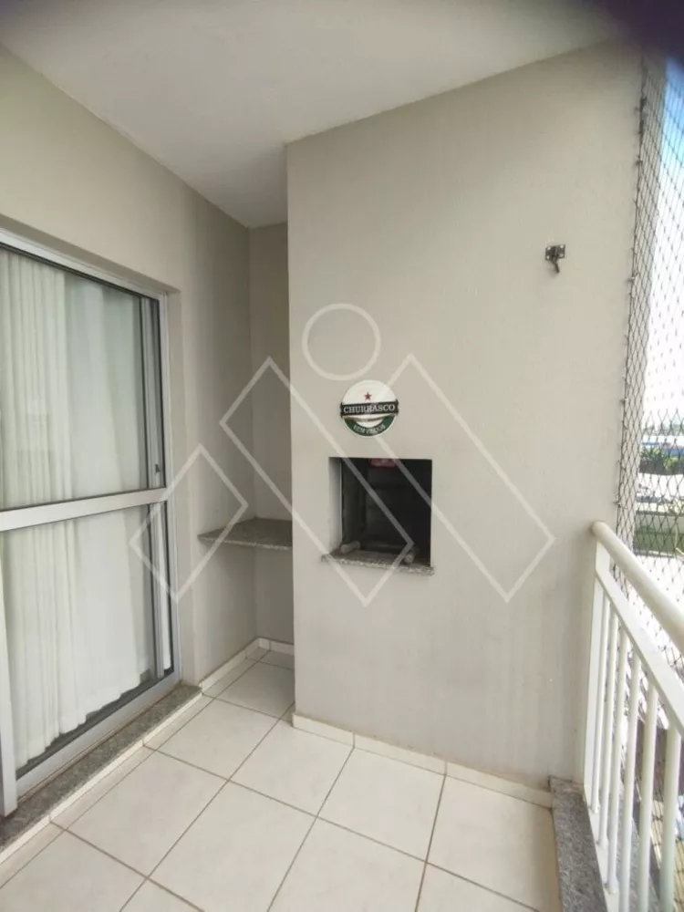 Apartamento à venda com 3 quartos, 73m² - Foto 2