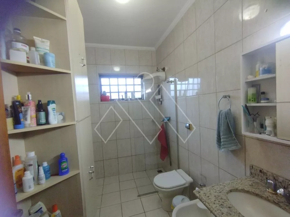 Casa à venda com 3 quartos, 239m² - Foto 3