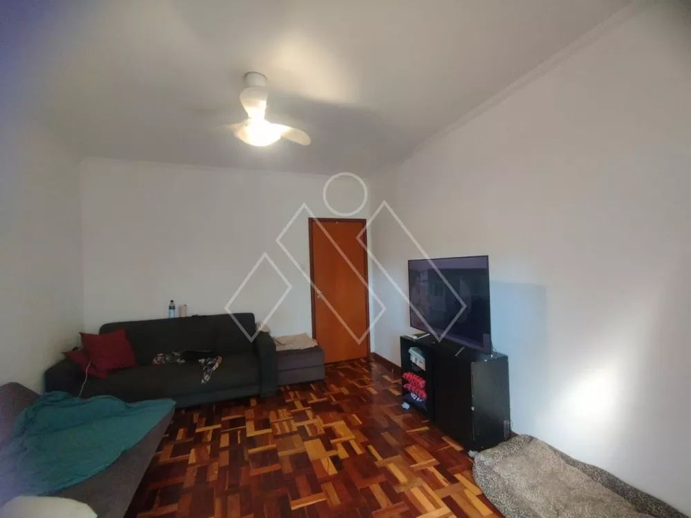 Casa à venda com 3 quartos, 239m² - Foto 2