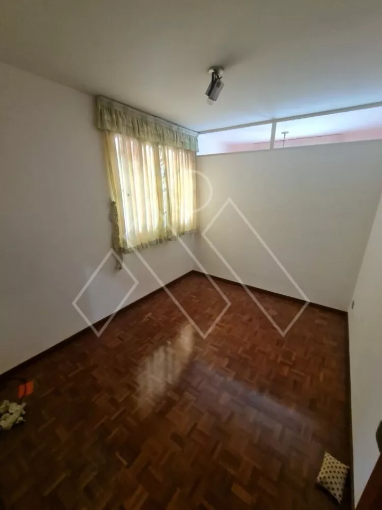 Casa à venda com 4 quartos, 209m² - Foto 9