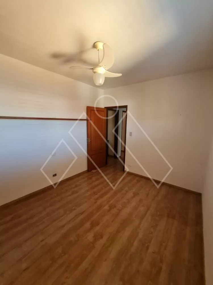 Casa à venda com 4 quartos, 209m² - Foto 16