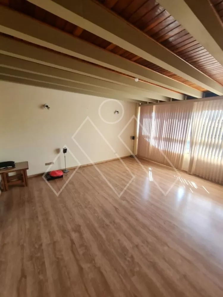 Casa à venda com 4 quartos, 209m² - Foto 15