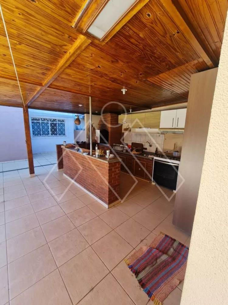 Casa à venda com 4 quartos, 209m² - Foto 23