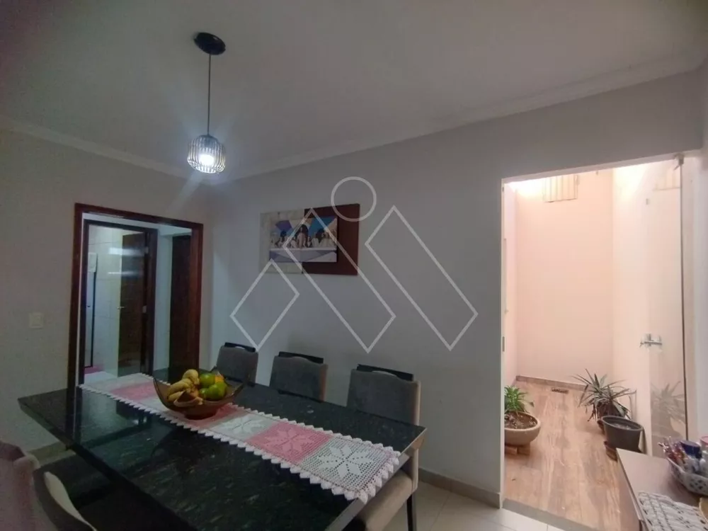 Casa à venda com 3 quartos, 200m² - Foto 3