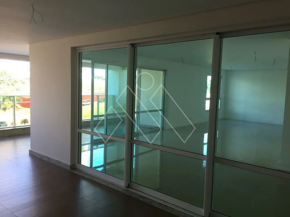 Apartamento, 3 quartos, 236 m² - Foto 1