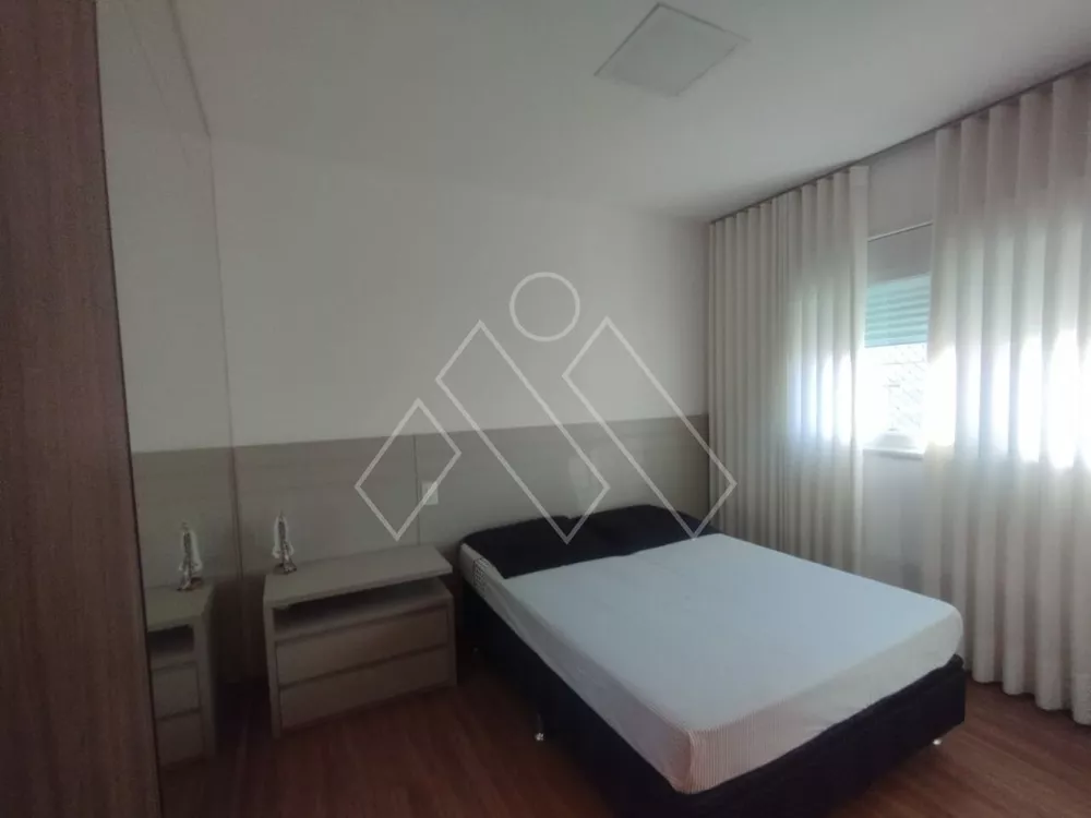 Apartamento à venda com 3 quartos, 122m² - Foto 4