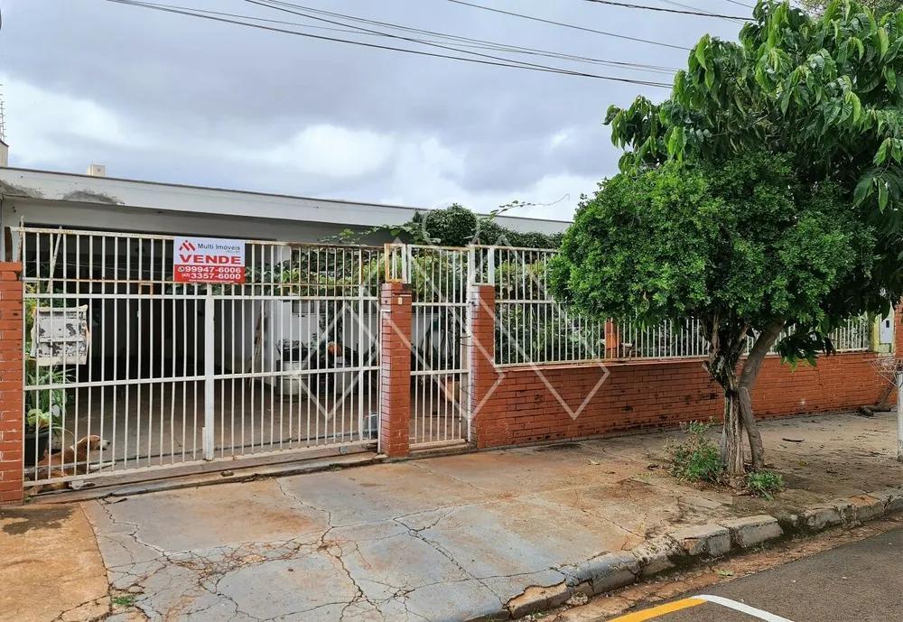 Casa, 4 quartos, 254 m² - Foto 2