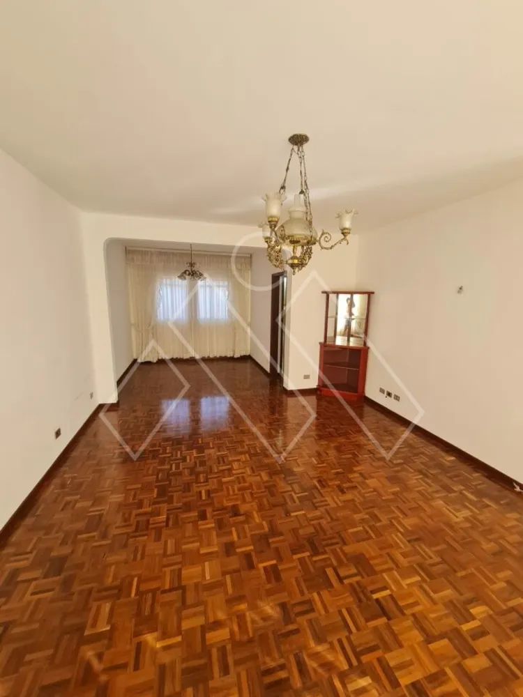Casa, 4 quartos, 209 m² - Foto 1