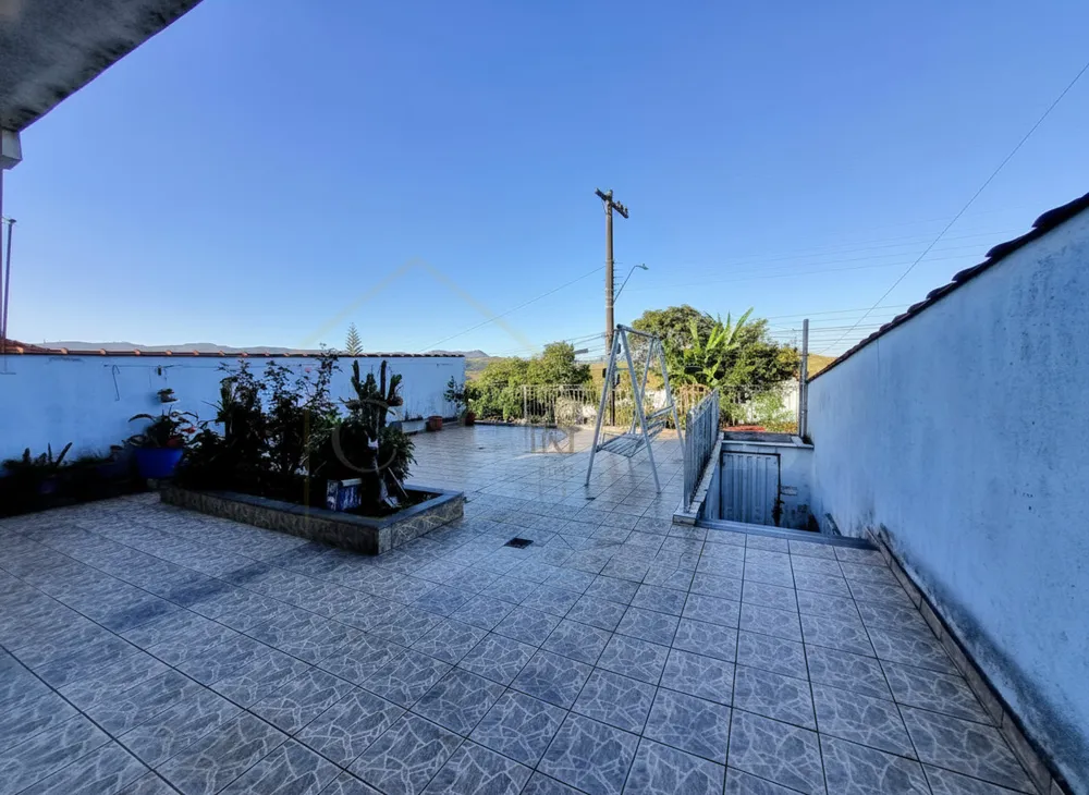 Casa, 3 quartos, 225 m² - Foto 1