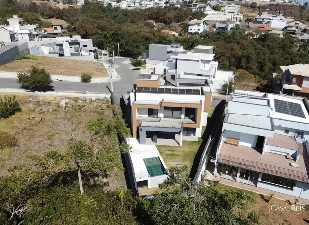 Casa, 3 quartos, 343 m² - Foto 1