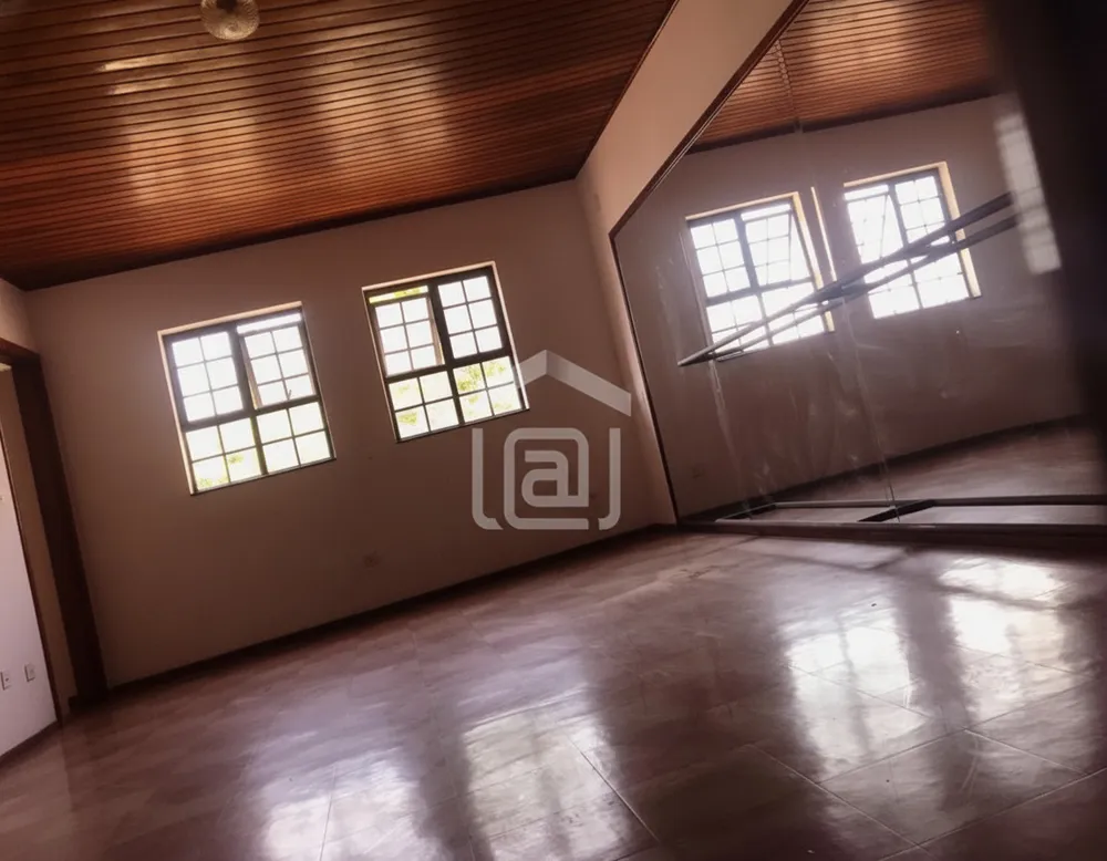 Chácara, 4 quartos, 670 m² - Foto 2