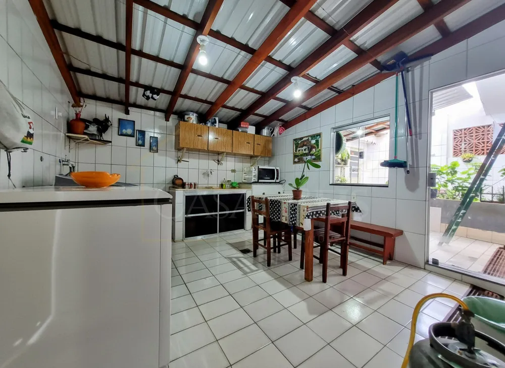 Casa, 3 quartos, 260 m² - Foto 8