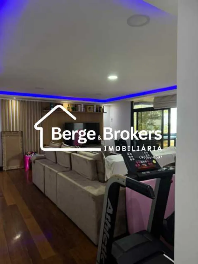 Apartamento, 3 quartos, 182 m² - Foto 1