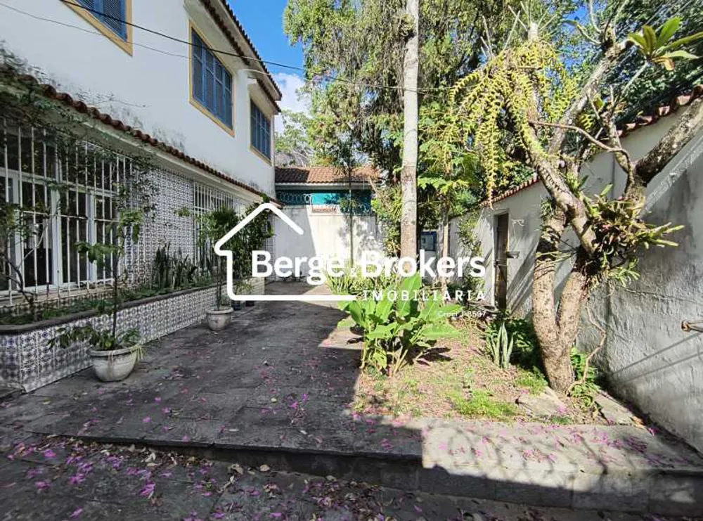 Casa, 3 quartos, 236 m² - Foto 3