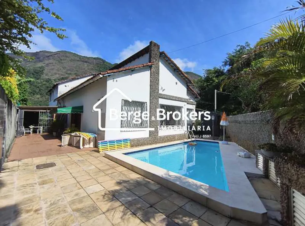 Casa, 5 quartos, 270 m² - Foto 1