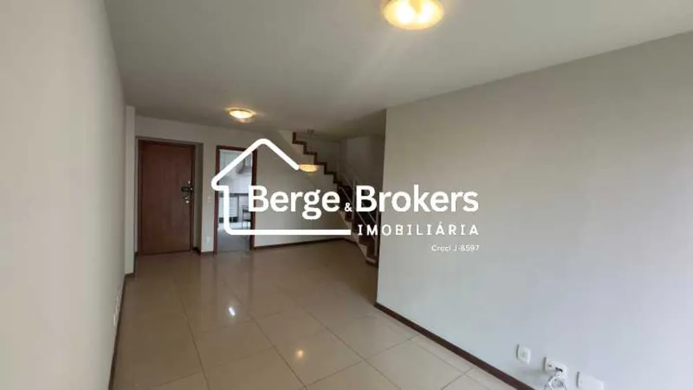 Cobertura, 3 quartos, 210 m² - Foto 2