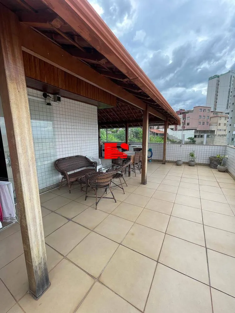 Cobertura, 3 quartos, 203 m² - Foto 1