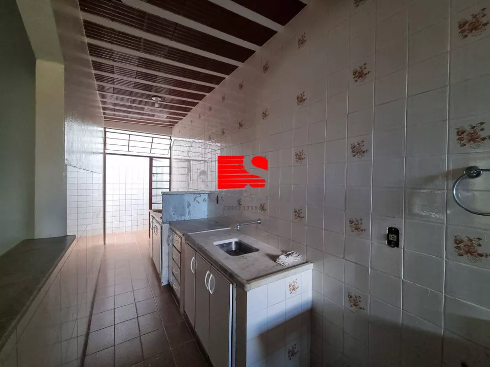 Casa para alugar com 3 quartos, 80m² - Foto 12