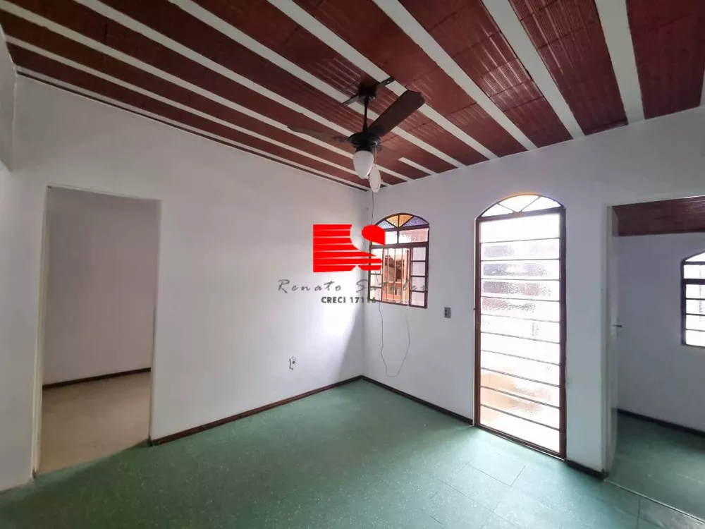 Casa para alugar com 3 quartos, 80m² - Foto 1