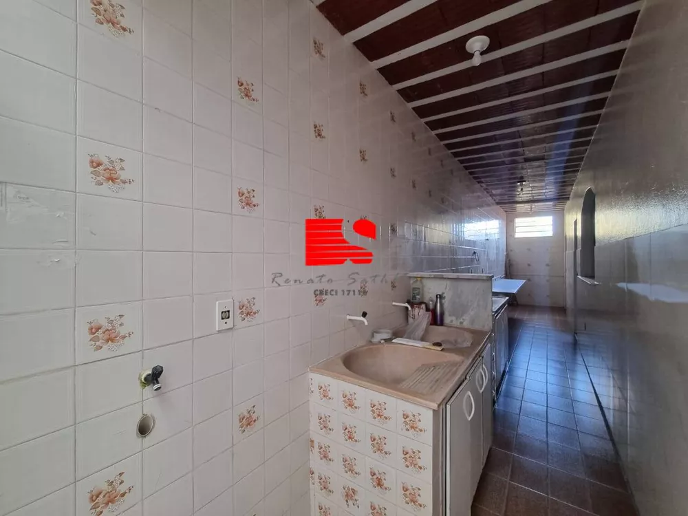 Casa para alugar com 3 quartos, 80m² - Foto 2