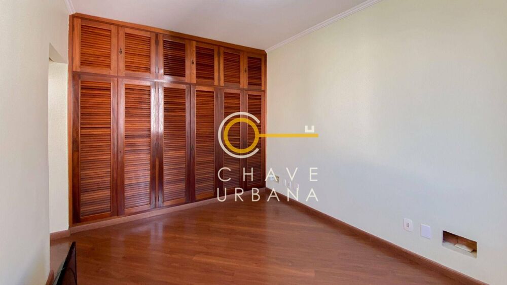 Apartamento à venda com 3 quartos, 117m² - Foto 2