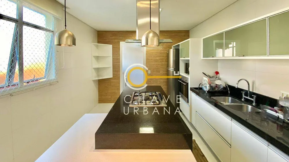 Casa, 3 quartos, 300 m² - Foto 1