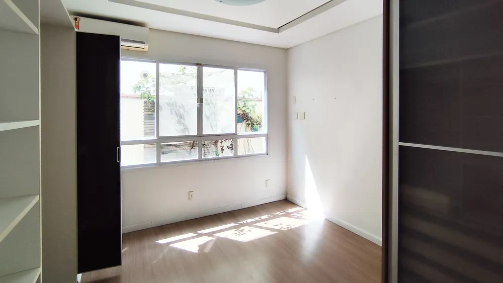 Casa, 3 quartos, 164 m² - Foto 2