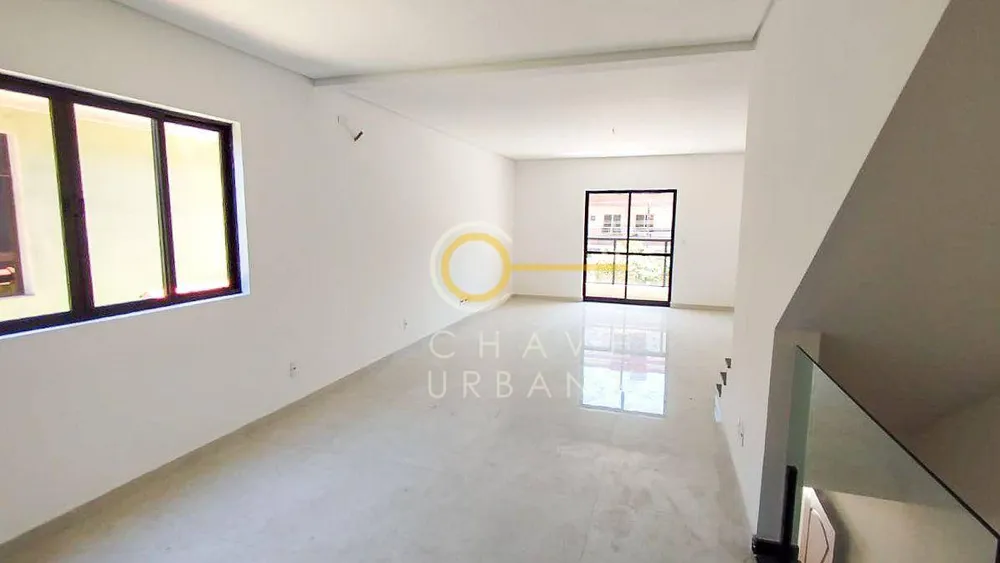 Casa, 3 quartos, 220 m² - Foto 1