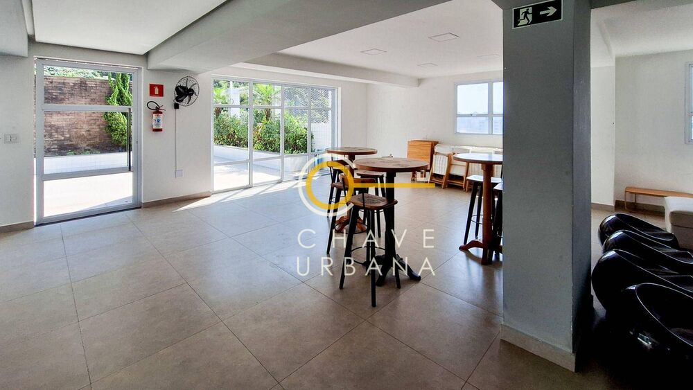 Apartamento à venda com 2 quartos, 66m² - Foto 4
