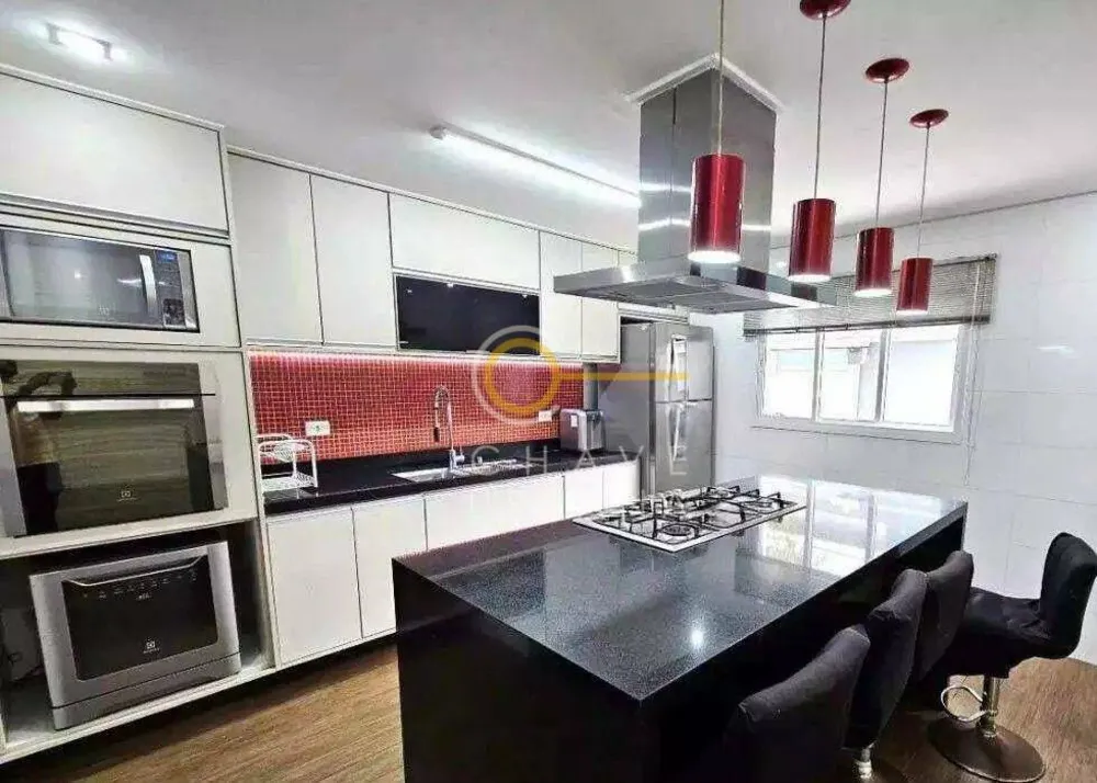 Sobrado, 4 quartos, 240 m² - Foto 8