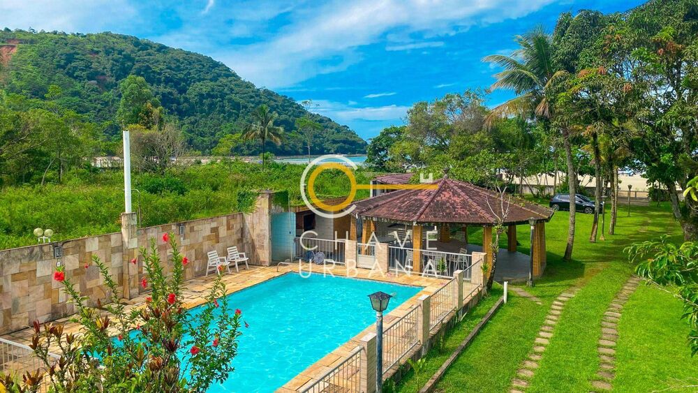 Casa à venda com 5 quartos, 1700m² - Foto 2