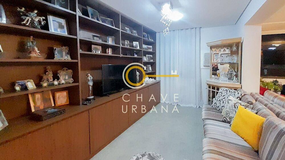 Apartamento à venda com 3 quartos, 139m² - Foto 1
