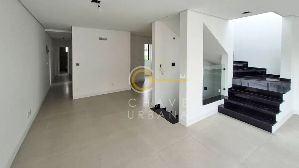 Casa, 3 quartos, 215 m² - Foto 3