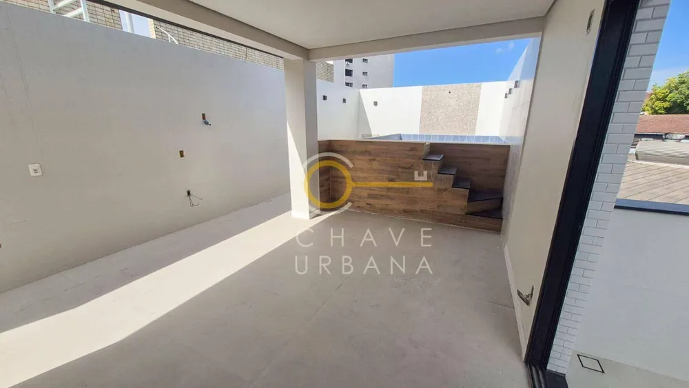 Casa, 3 quartos, 215 m² - Foto 2