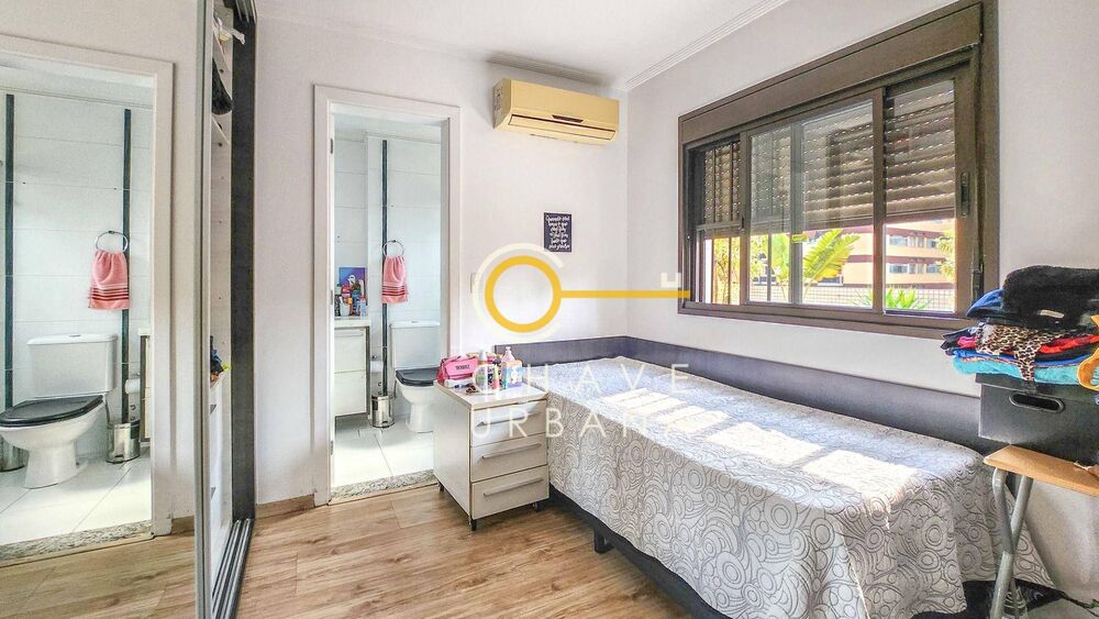 Apartamento à venda com 3 quartos, 241m² - Foto 6