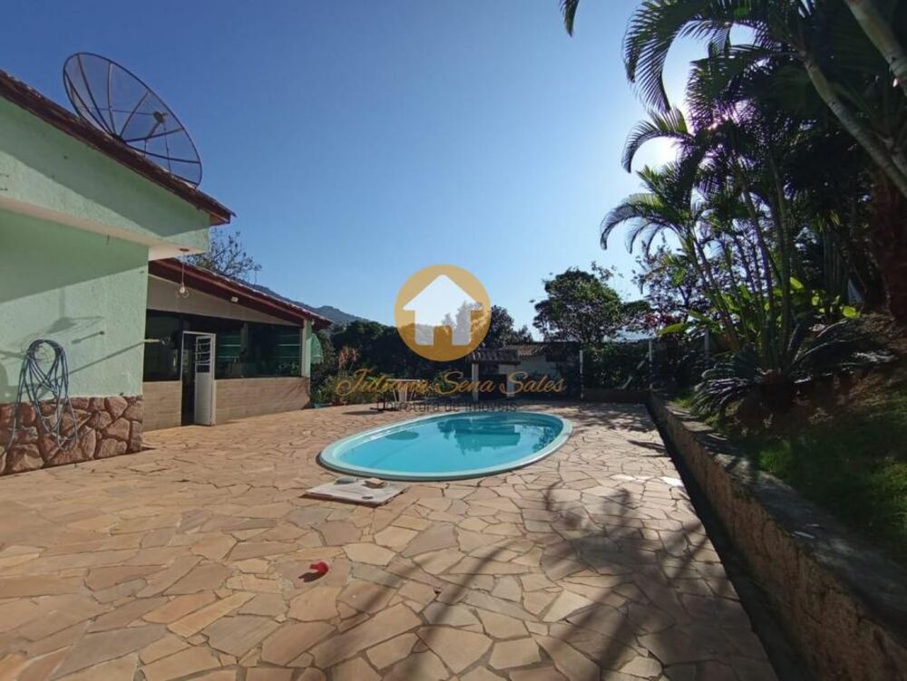 Casa à venda com 5 quartos, 390m² - Foto 1