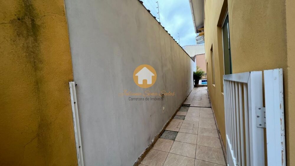 Casa, 4 quartos, 300 m² - Foto 1