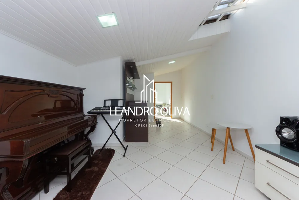 Sobrado, 3 quartos, 270 m² - Foto 2