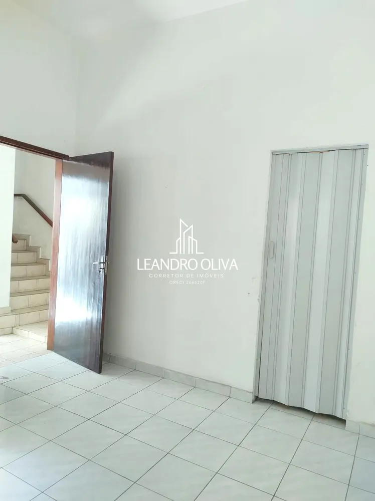 Casa, 4 quartos, 240 m² - Foto 10