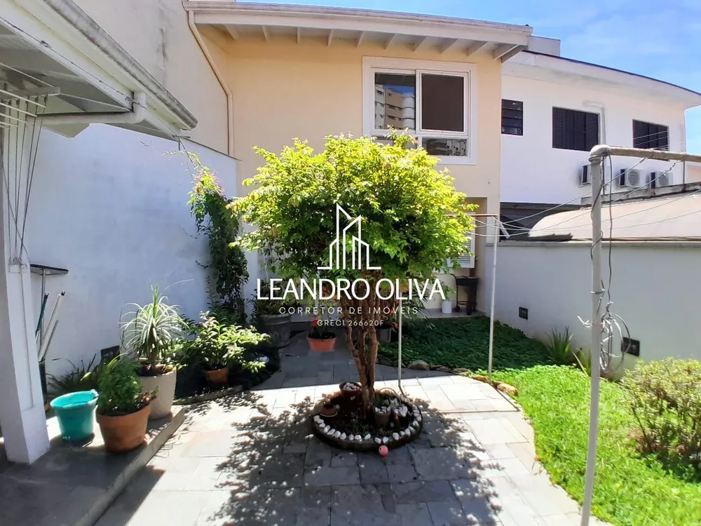 Casa, 3 quartos, 240 m² - Foto 13