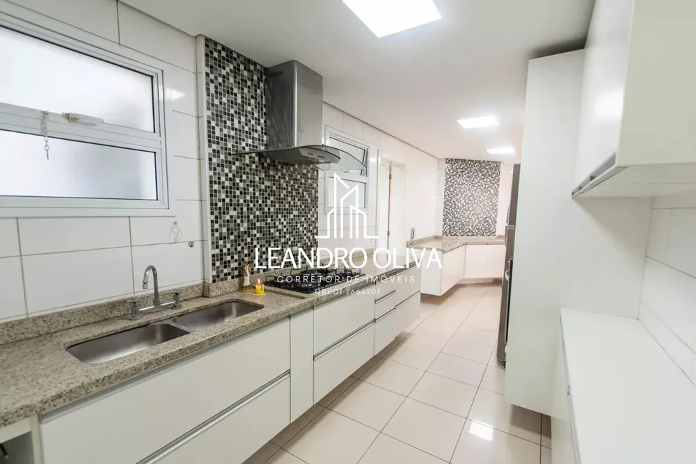 Apartamento, 4 quartos, 247 m² - Foto 2