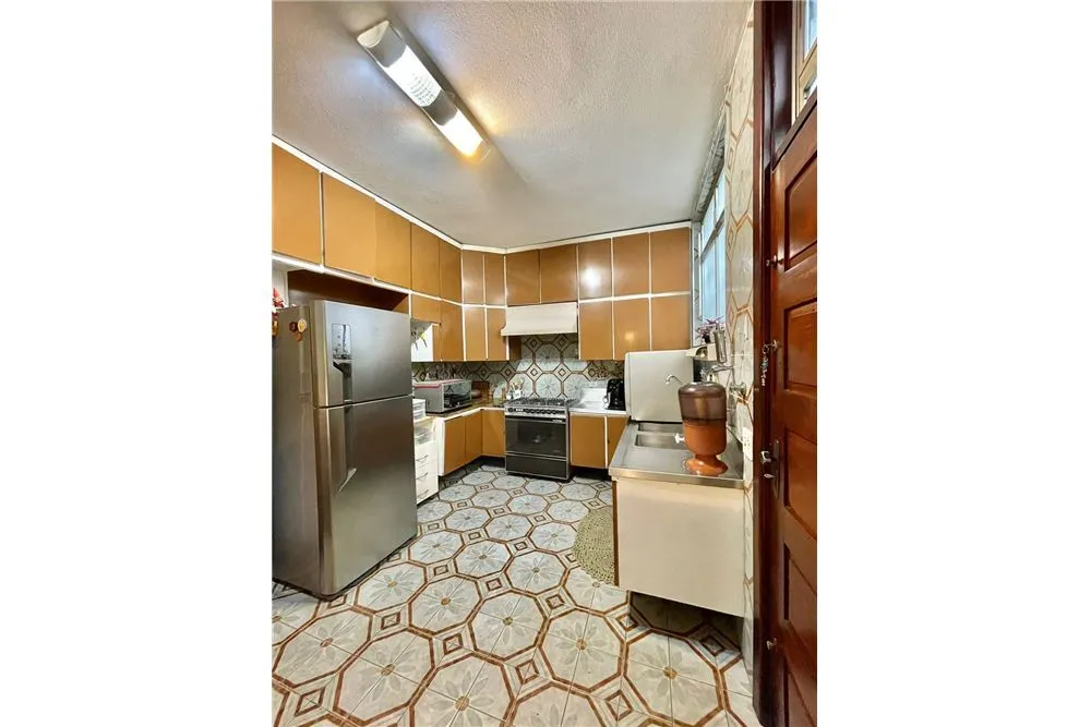 Casa, 4 quartos, 220 m² - Foto 6