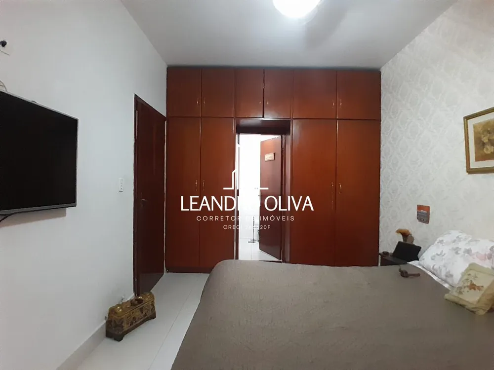Casa, 7 quartos, 247 m² - Foto 2