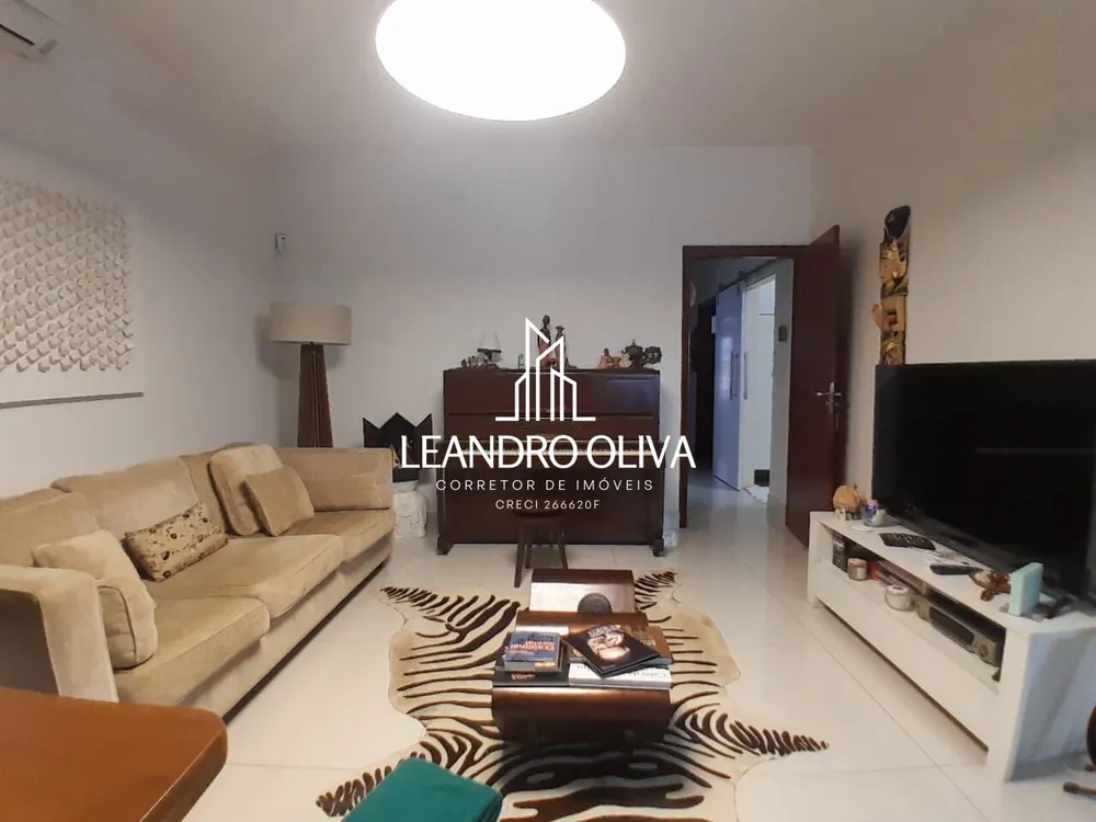 Casa, 7 quartos, 247 m² - Foto 1