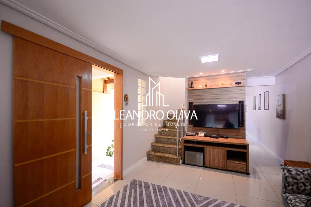 Sobrado, 3 quartos, 175 m² - Foto 1