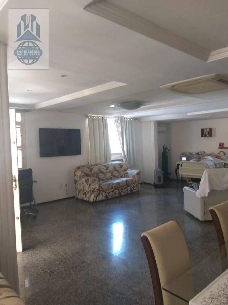 Casa, 6 quartos, 2 m² - Foto 4