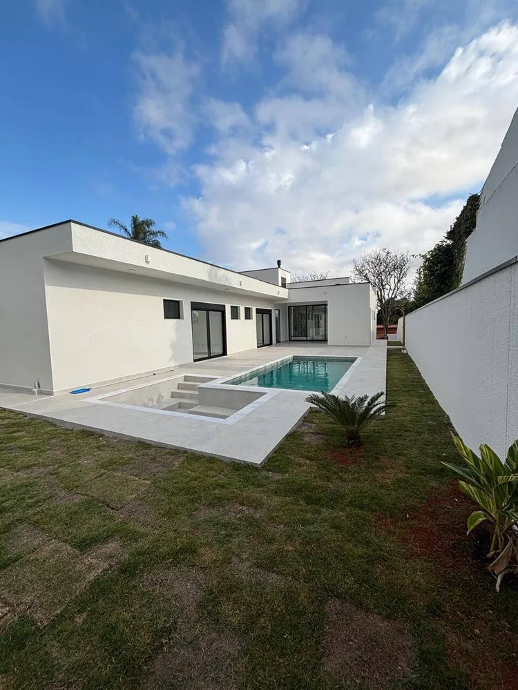 Casa, 4 quartos, 240 m² - Foto 11