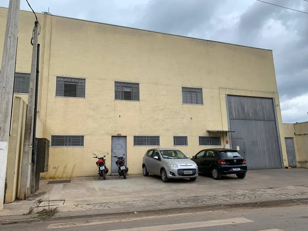 Depósito-Galpão, 860 m² - Foto 1