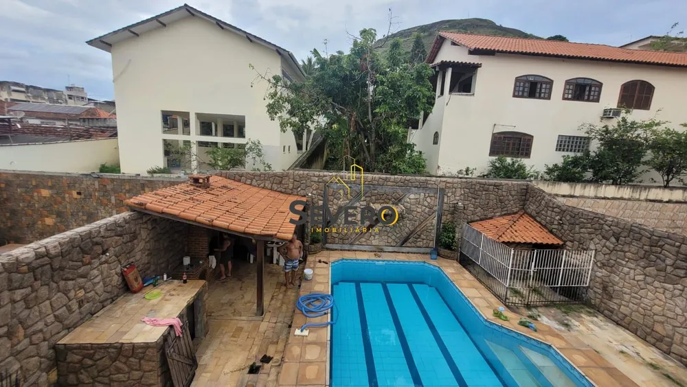 Casa, 5 quartos, 295 m² - Foto 2