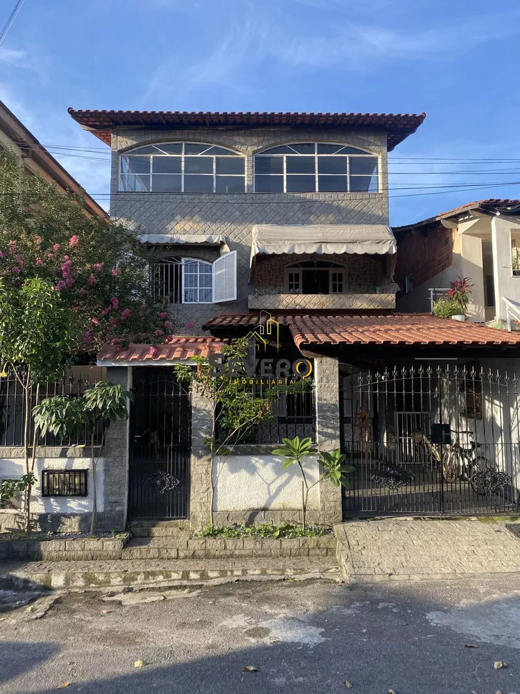 Casa, 4 quartos, 300 m² - Foto 1